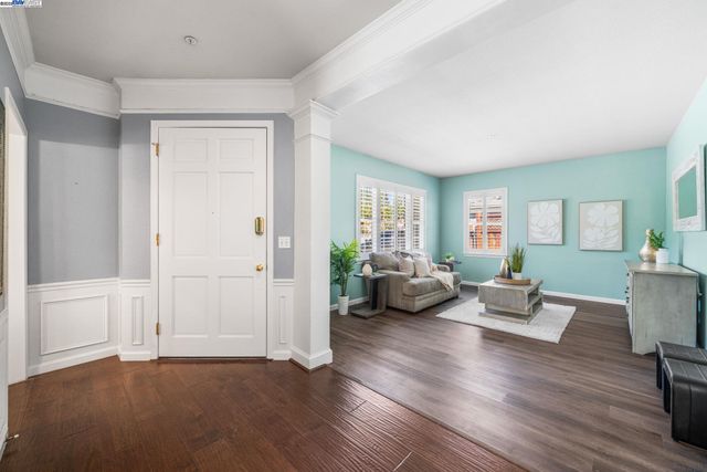 635 Eliot Dr, Livermore, CA 94551