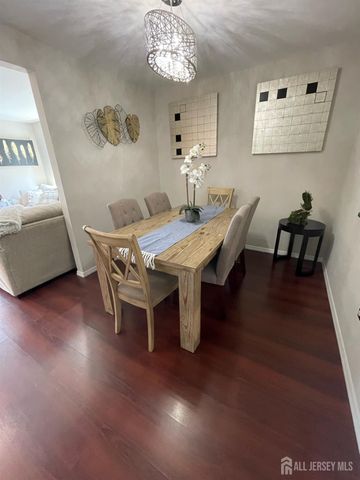 399 Hadleigh Lane, North Brunswick, NJ 08902