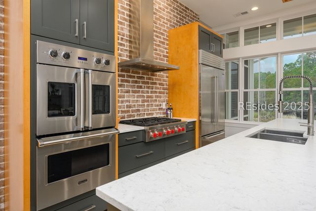 19 Sunfire Dr, Bluffton, SC 29910