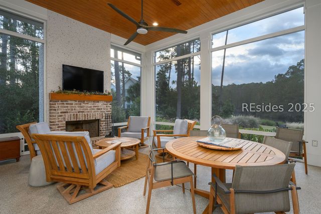 19 Sunfire Dr, Bluffton, SC 29910