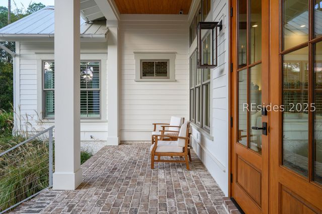 19 Sunfire Dr, Bluffton, SC 29910