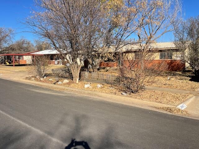 306 52nd Street, Lubbock, TX 79404