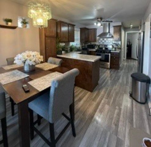 10955 S Mackinaw Avenue, Chicago, IL 60617