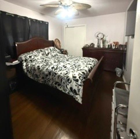 10955 S Mackinaw Avenue, Chicago, IL 60617