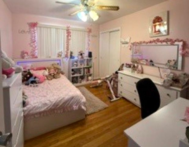 10955 S Mackinaw Avenue, Chicago, IL 60617