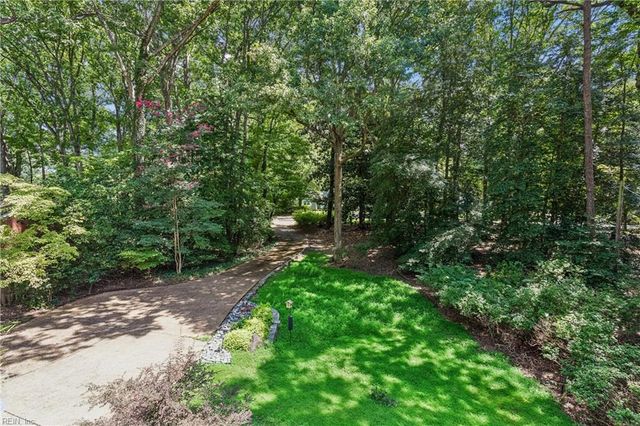 34 Madison LN S, Newport News, VA 23606