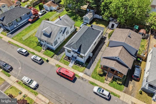 131 HOMECREST AVE, Ewing, NJ 08638