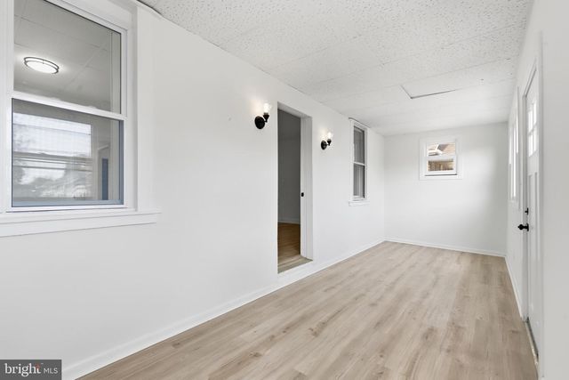 131 HOMECREST AVE, Ewing, NJ 08638