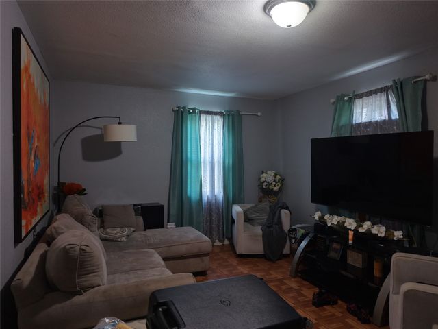315 Avenue G Avenue, Dallas, TX 75203