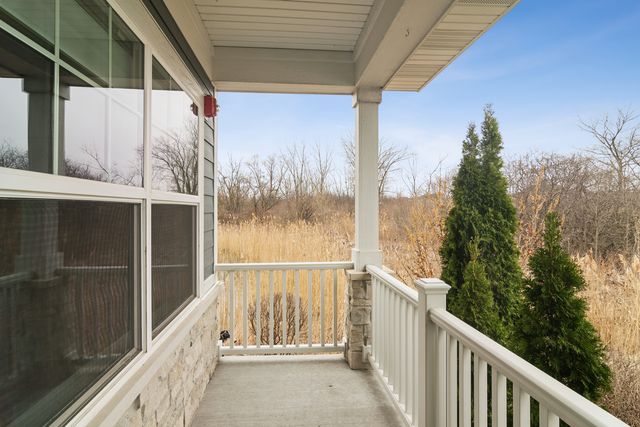 1465 Somerset Place, Barrington, IL 60010