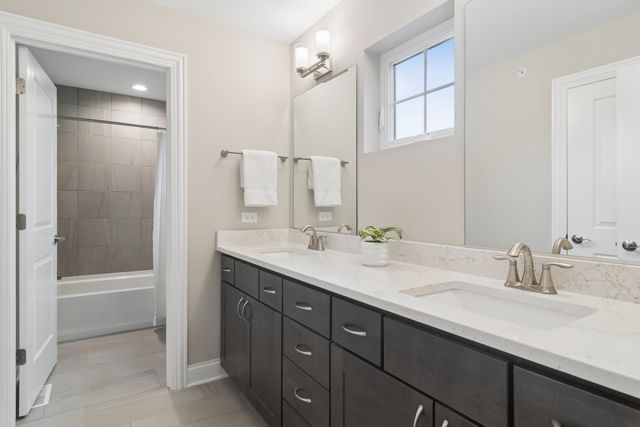 1465 Somerset Place, Barrington, IL 60010