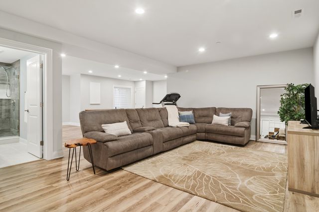 1465 Somerset Place, Barrington, IL 60010