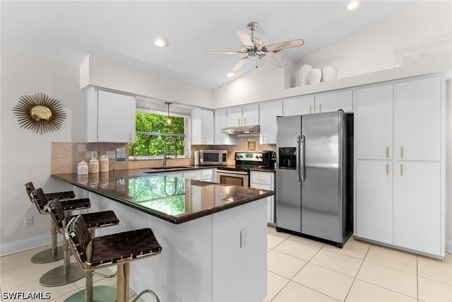 580 97th AVE N, Naples, FL 34108
