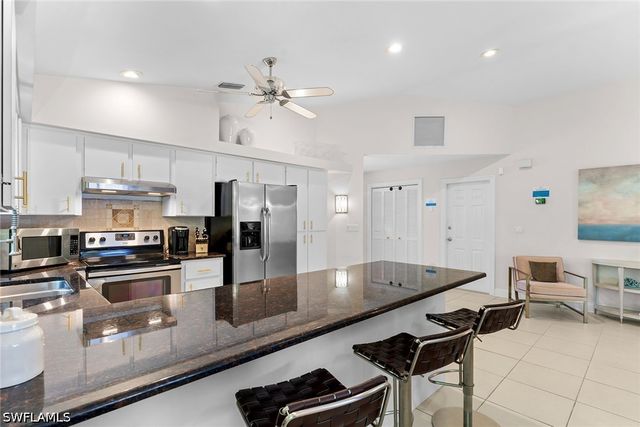 580 97th AVE N, Naples, FL 34108