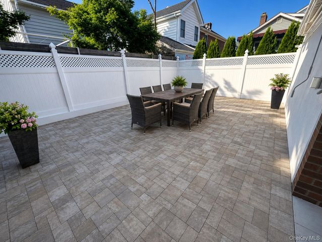 194 Beach 132nd Street, Belle Harbor, NY 11694