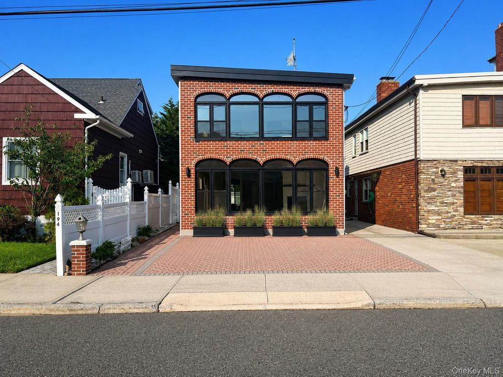 194 Beach 132nd Street, Belle Harbor, NY 11694