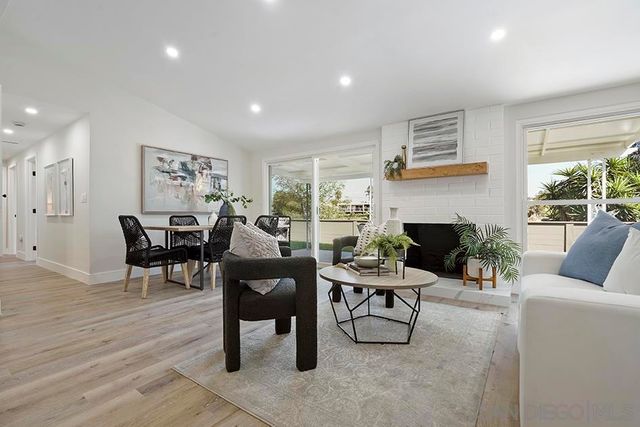 3425 Angwin Dr, San Diego, CA 92123