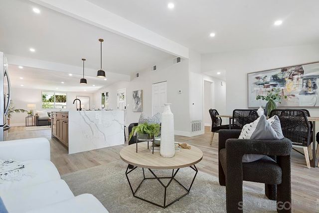 3425 Angwin Dr, San Diego, CA 92123