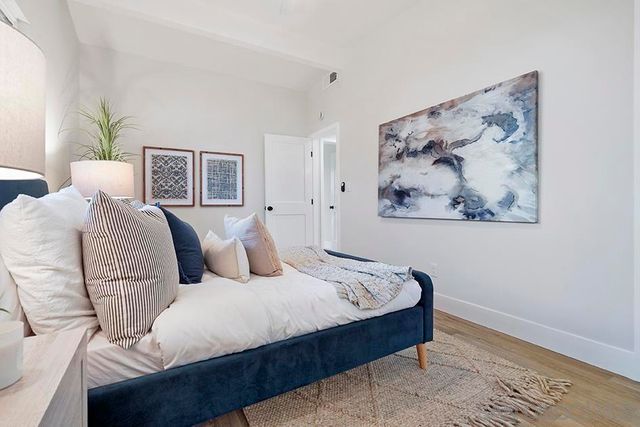 3425 Angwin Dr, San Diego, CA 92123