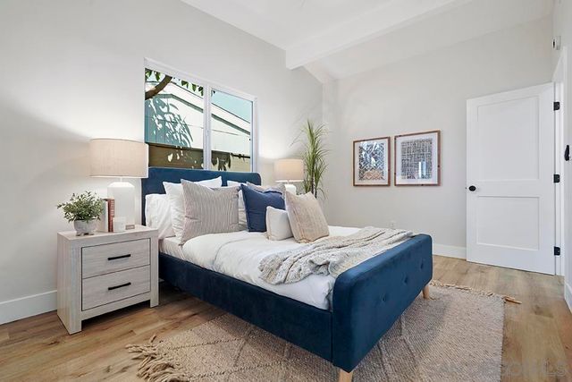 3425 Angwin Dr, San Diego, CA 92123