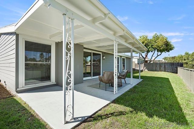 3425 Angwin Dr, San Diego, CA 92123