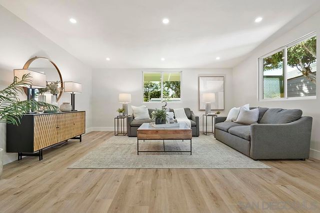 3425 Angwin Dr, San Diego, CA 92123