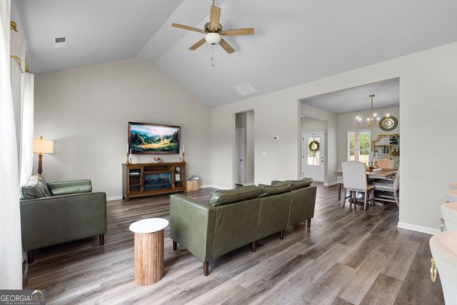 732 Tenney Nelson Road, Grantville, GA 30220