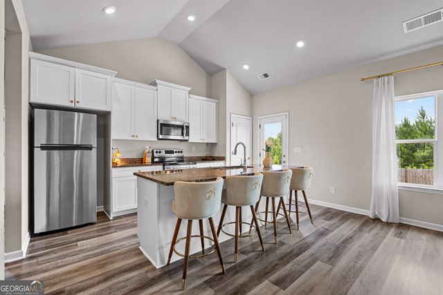 732 Tenney Nelson Road, Grantville, GA 30220