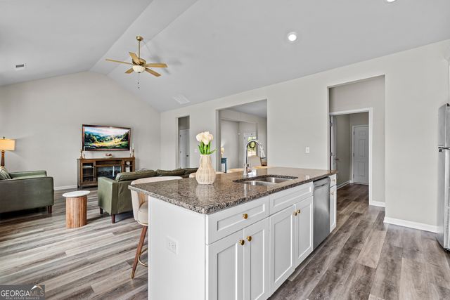 732 Tenney Nelson Road, Grantville, GA 30220