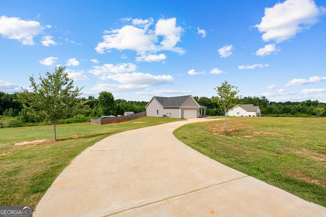 732 Tenney Nelson Road, Grantville, GA 30220