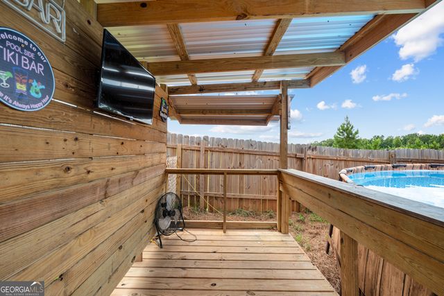 732 Tenney Nelson Road, Grantville, GA 30220