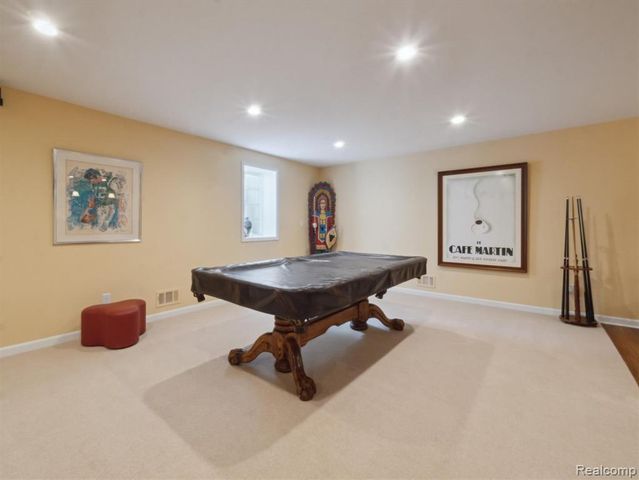 6345 Brookview Drive, Saline, MI 48176