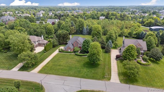 6345 Brookview Drive, Saline, MI 48176