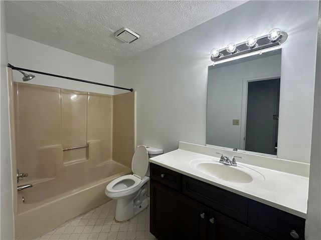 330 Homestead Circle, Kennesaw, GA 30144