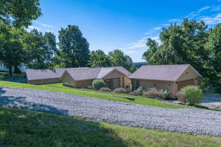 74 Clearview Drive, Blue Eye, MO 65611