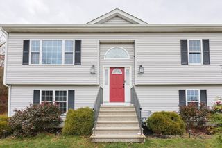 171 Marvel St, Swansea, MA 02777
