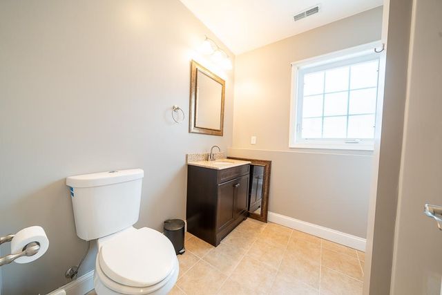 585 Bodwell Road, Manchester, NH 03109