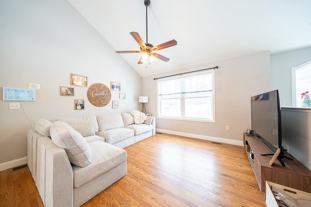 585 Bodwell Road, Manchester, NH 03109