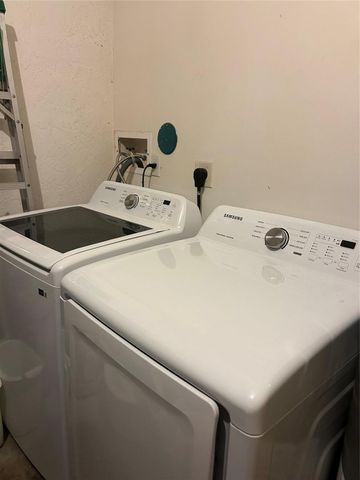 1210 NW 100th Avenue, Pembroke Pines, FL 33024