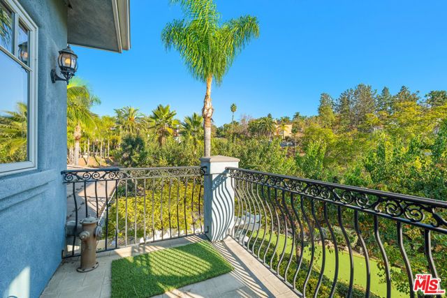 2428 Oak Canyon Place, Escondido, CA 92025