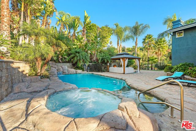 2428 Oak Canyon Place, Escondido, CA 92025