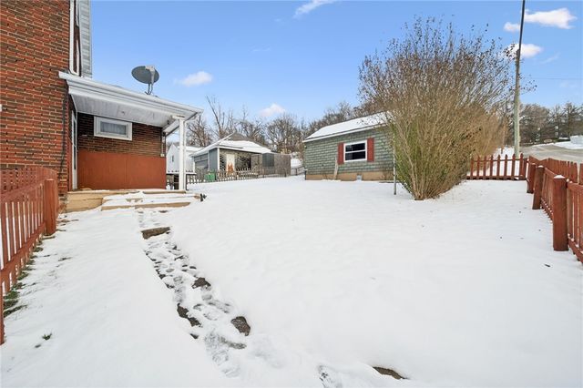 1002 N 3RD STREET, Jeannette, PA 15644