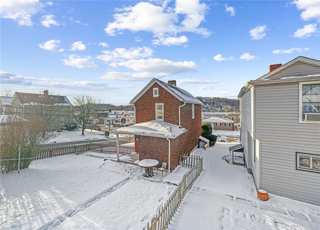 1002 N 3RD STREET, Jeannette, PA 15644