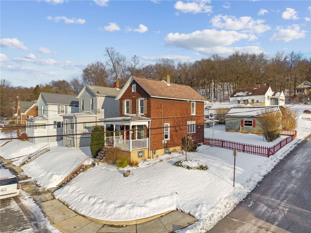 1002 N 3RD STREET, Jeannette, PA 15644
