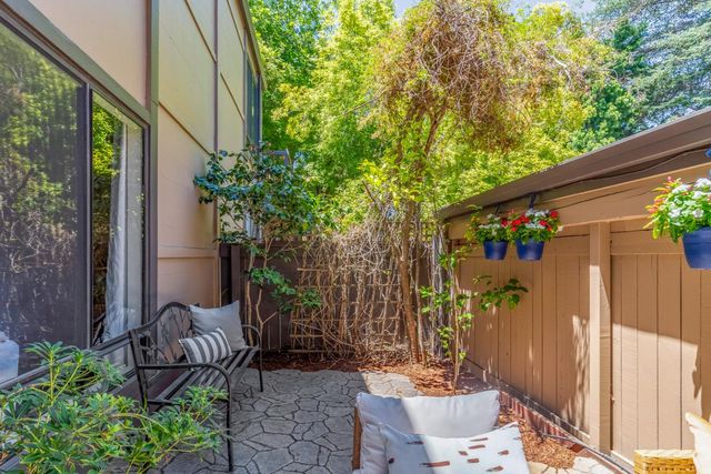2000 Rock Street 19, Mountain View, CA 94043