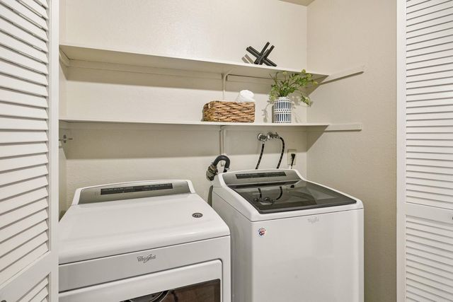 2000 Rock Street 19, Mountain View, CA 94043