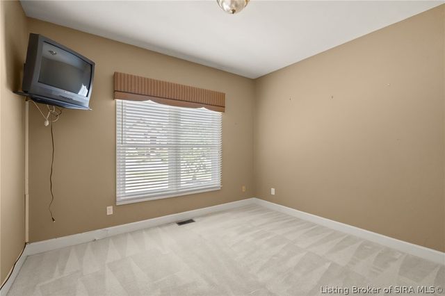 12112 Covered Bridge Road, Sellersburg, IN 47172