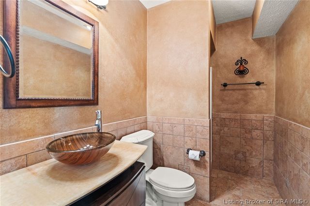 12112 Covered Bridge Road, Sellersburg, IN 47172