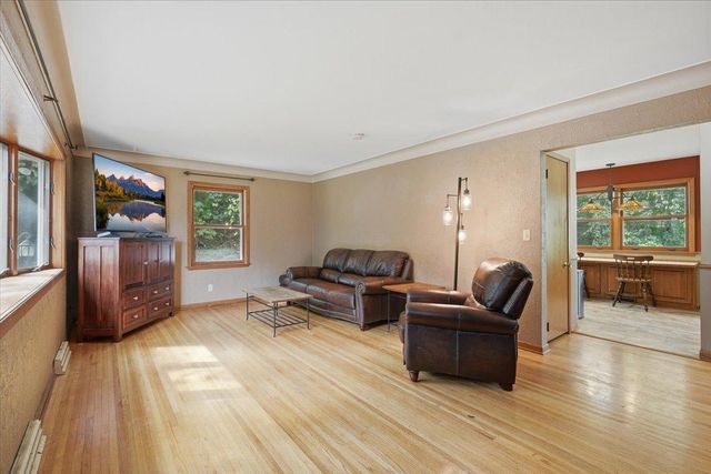 513 7th Street, Hudson, WI 54016