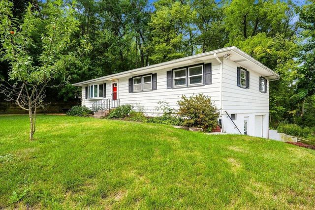 513 7th Street, Hudson, WI 54016